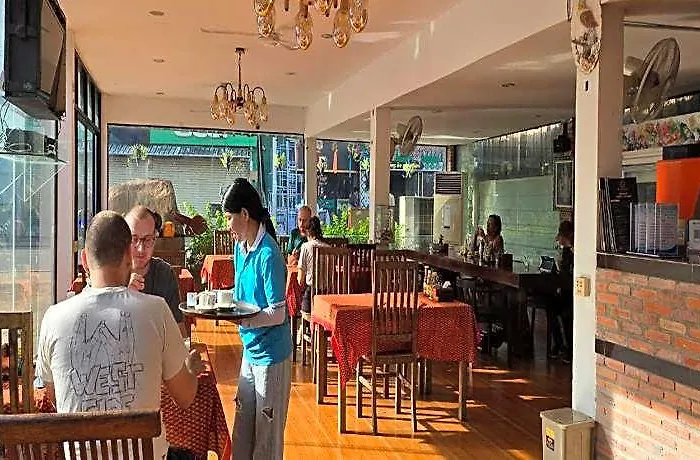 Hotel Blossoming Romduol Boutique 2*
